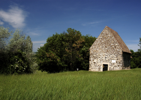 Tihany, Apáti templom